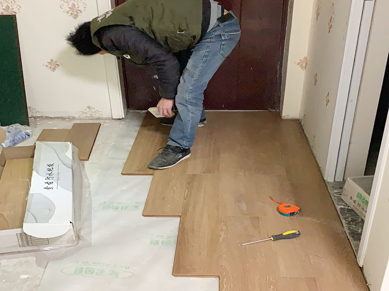 天津舊地板翻新哪家公司好，天津舊地板翻新怎么做
