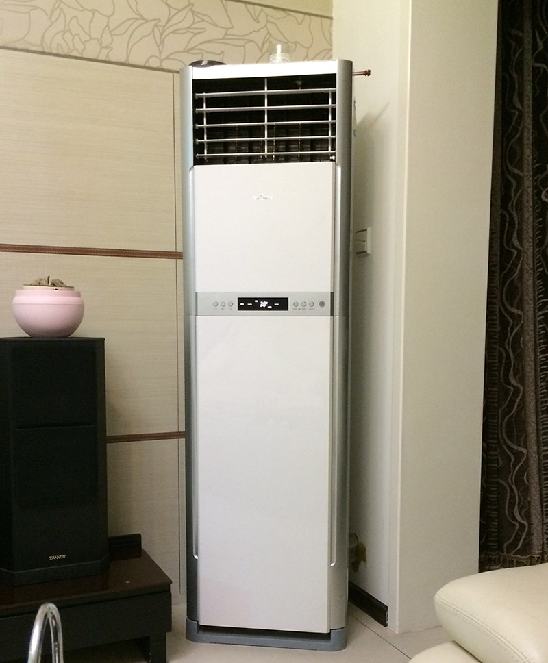 空調(diào)內(nèi)機漏水哪里找人維修？空調(diào)內(nèi)機漏水上門維修怎么收費？