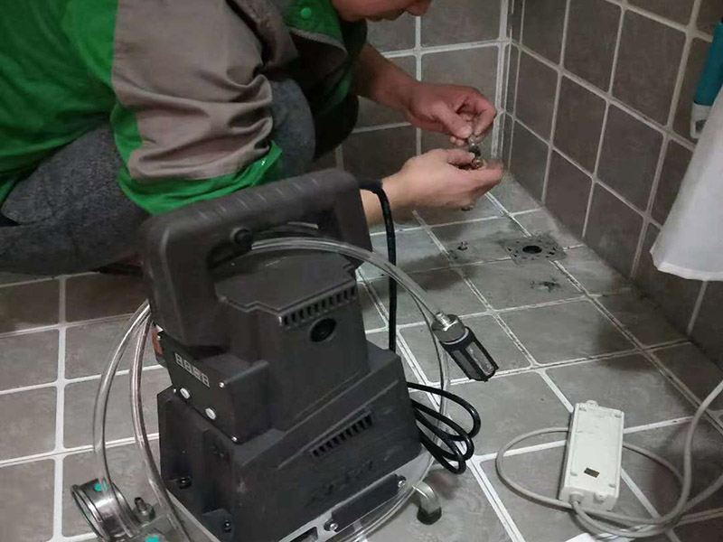 深圳臥室刷漆什么顏色好，深圳臥室刷漆好還是壁紙好