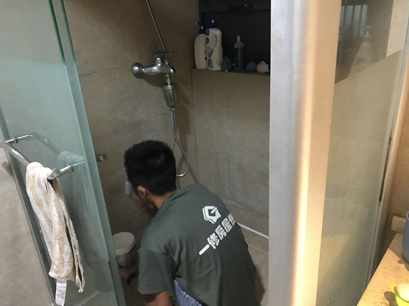 寧波屋面滲水怎么維修才不漏，寧波屋面處理滲水哪家公司好