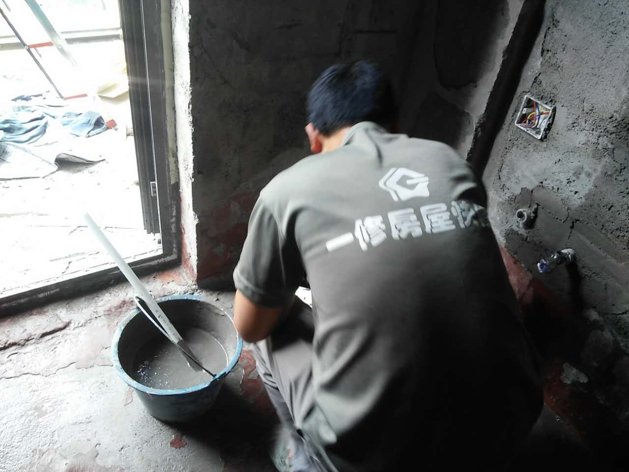 一修老式廚房改造、強化地板安裝、飄窗