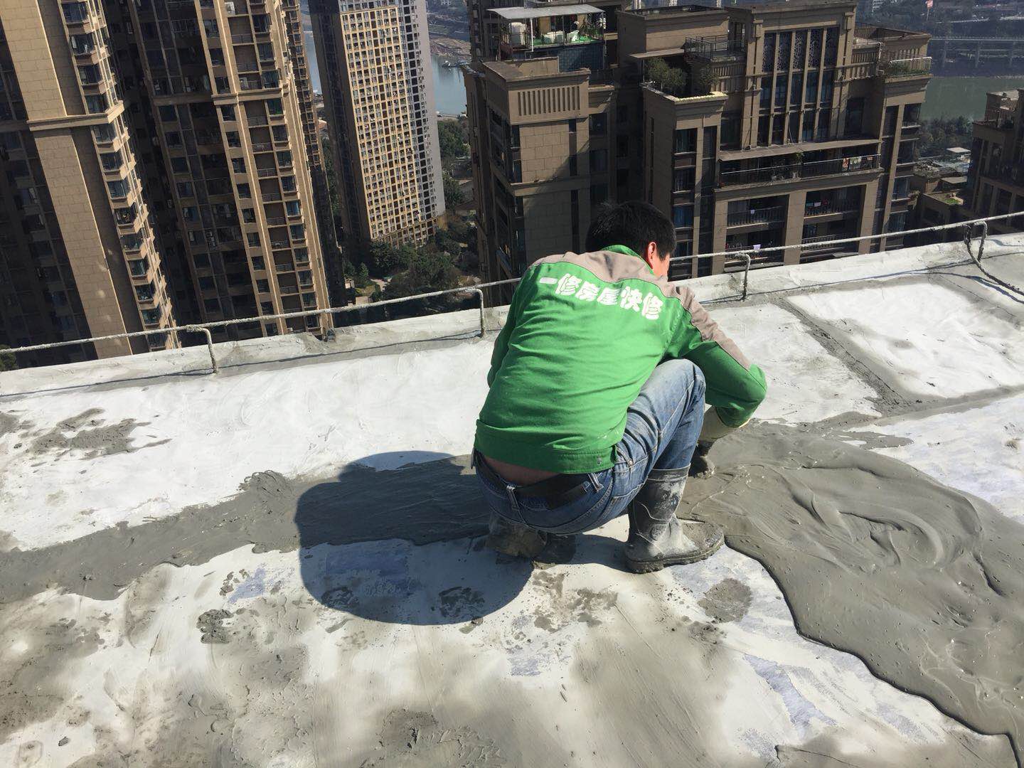 唐山屋頂漏水，屋頂漏水怎么修才有效果