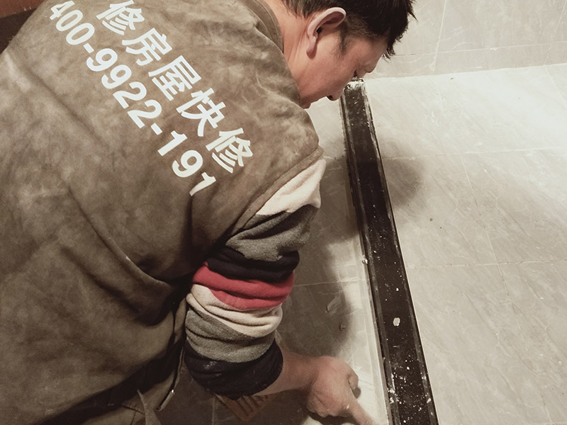 衛(wèi)生間滲水不傷瓷磚修補方式，衛(wèi)生間固