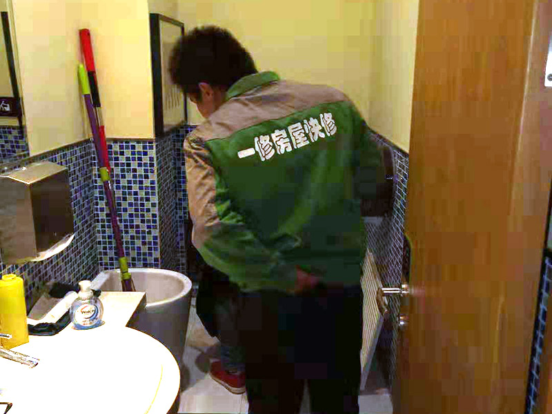 如果遇到安裝增壓泵師傅電話打不通時(shí)，