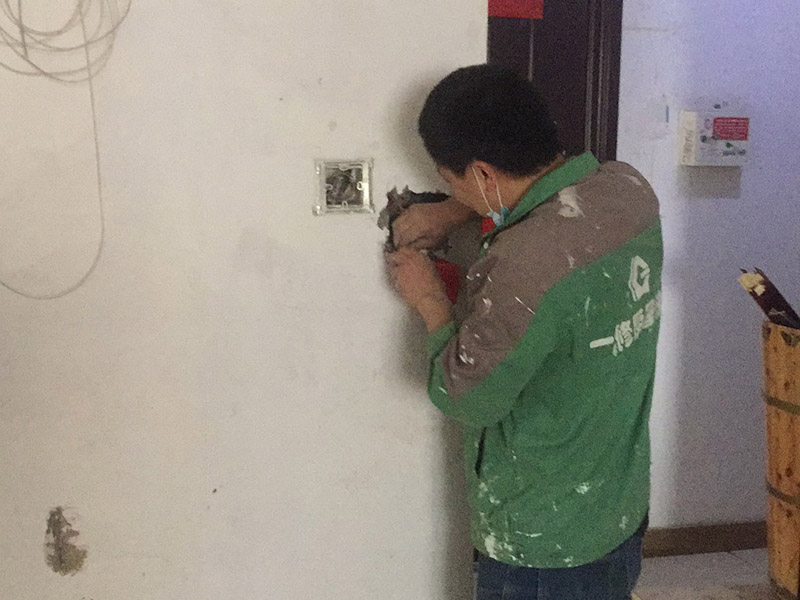 廣州花都區(qū)附近哪里有水電裝修工人，他