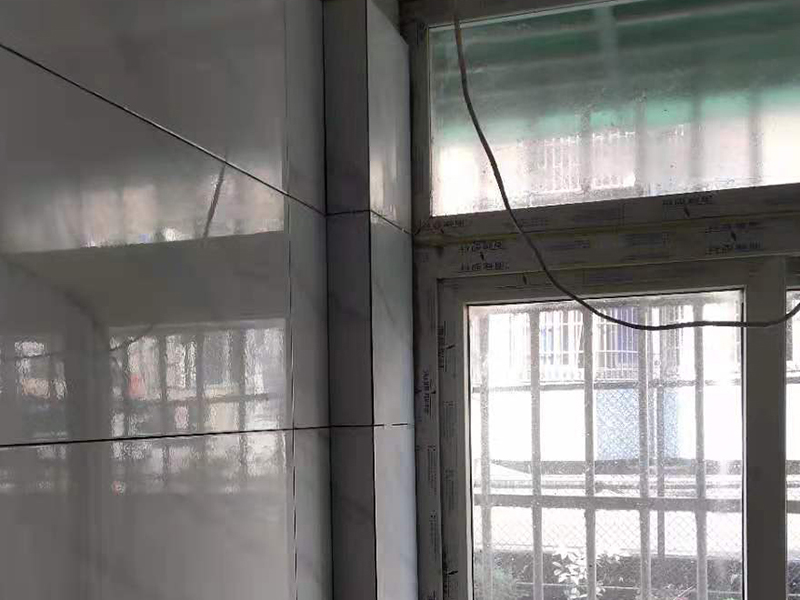 石家莊陽(yáng)臺(tái)安裝玻璃窗多少錢一平方？