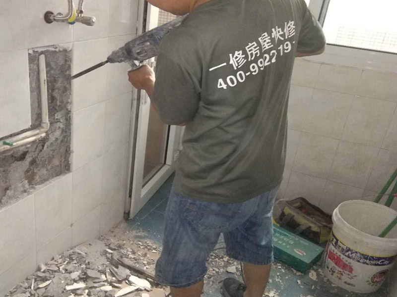 荔灣區(qū)地磚防水多少錢一平米？不敲瓷磚