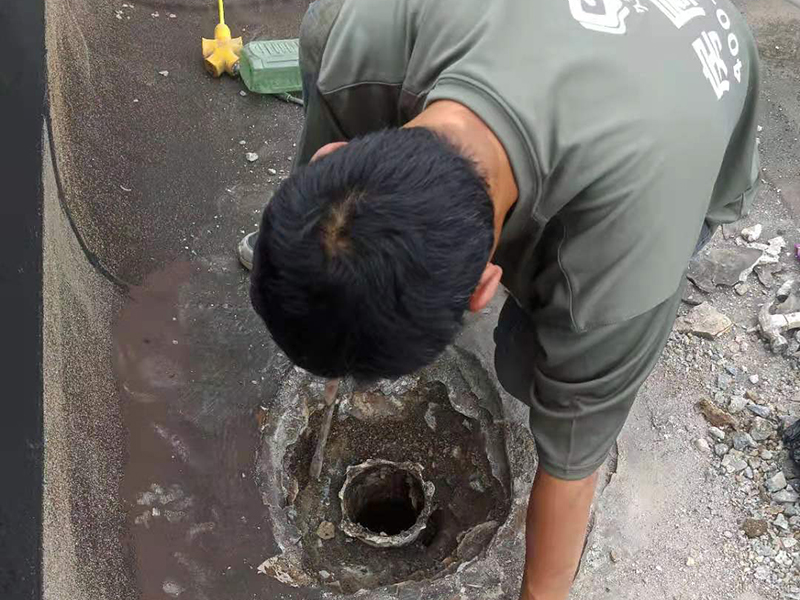 浴室地漏漏水到樓下怎么辦？地漏漏水用