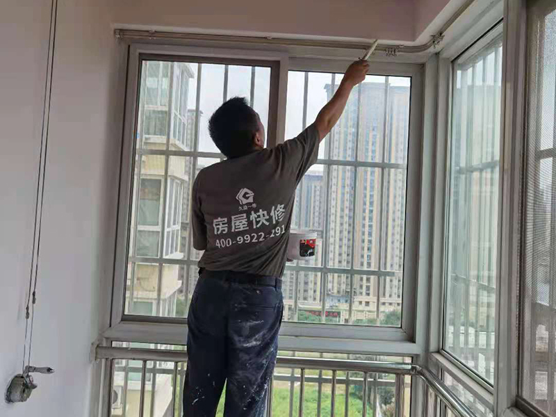 磐安縣刷乳膠漆包工包料多少錢(qián)一平方？