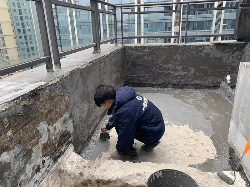 陽(yáng)臺(tái)地面的混凝土加固施工多少錢(qián)？